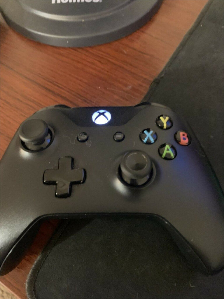 How to use Xbox One controllers over Bluetooth on Linux