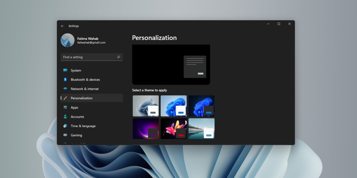 How to change and customize a theme on Windows 11