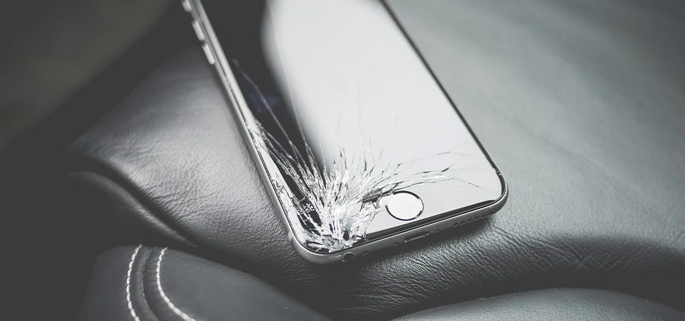 How to Fix a Cracked Phone Screen